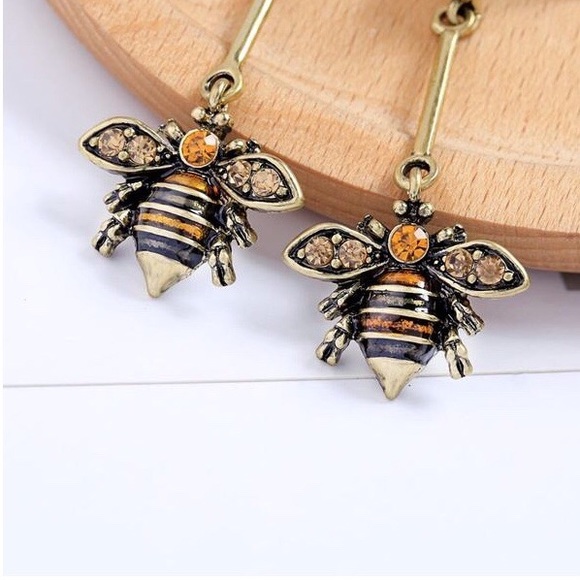 Enamel Bee Crystal Wings Dangle Earrings NWT - Picture 3 of 8